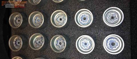 http://www.upload.ee/image/4531013/3locking_wheel_nut_removal_london_essex_hertfordshire.jpg