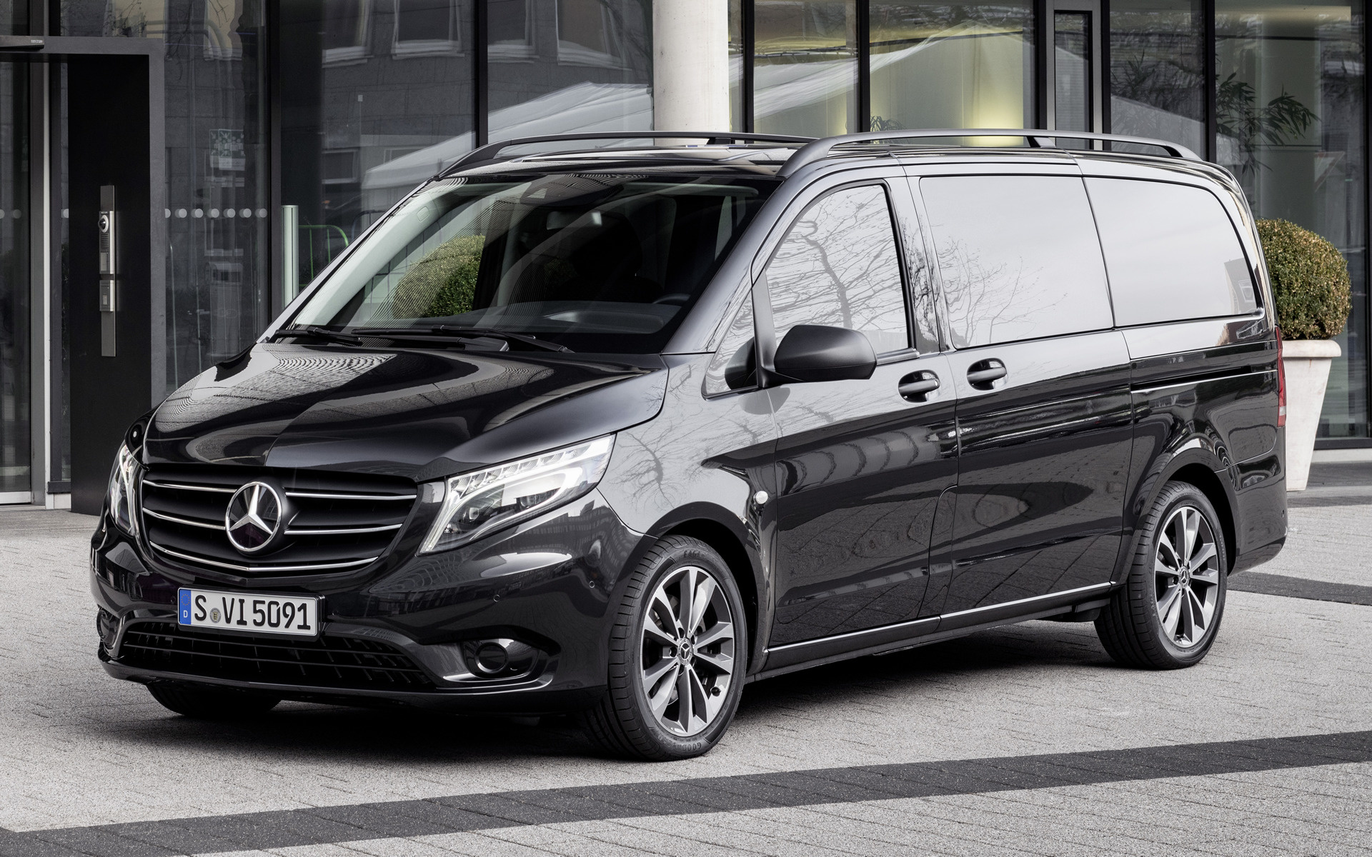 Автомобиль mercedes vito