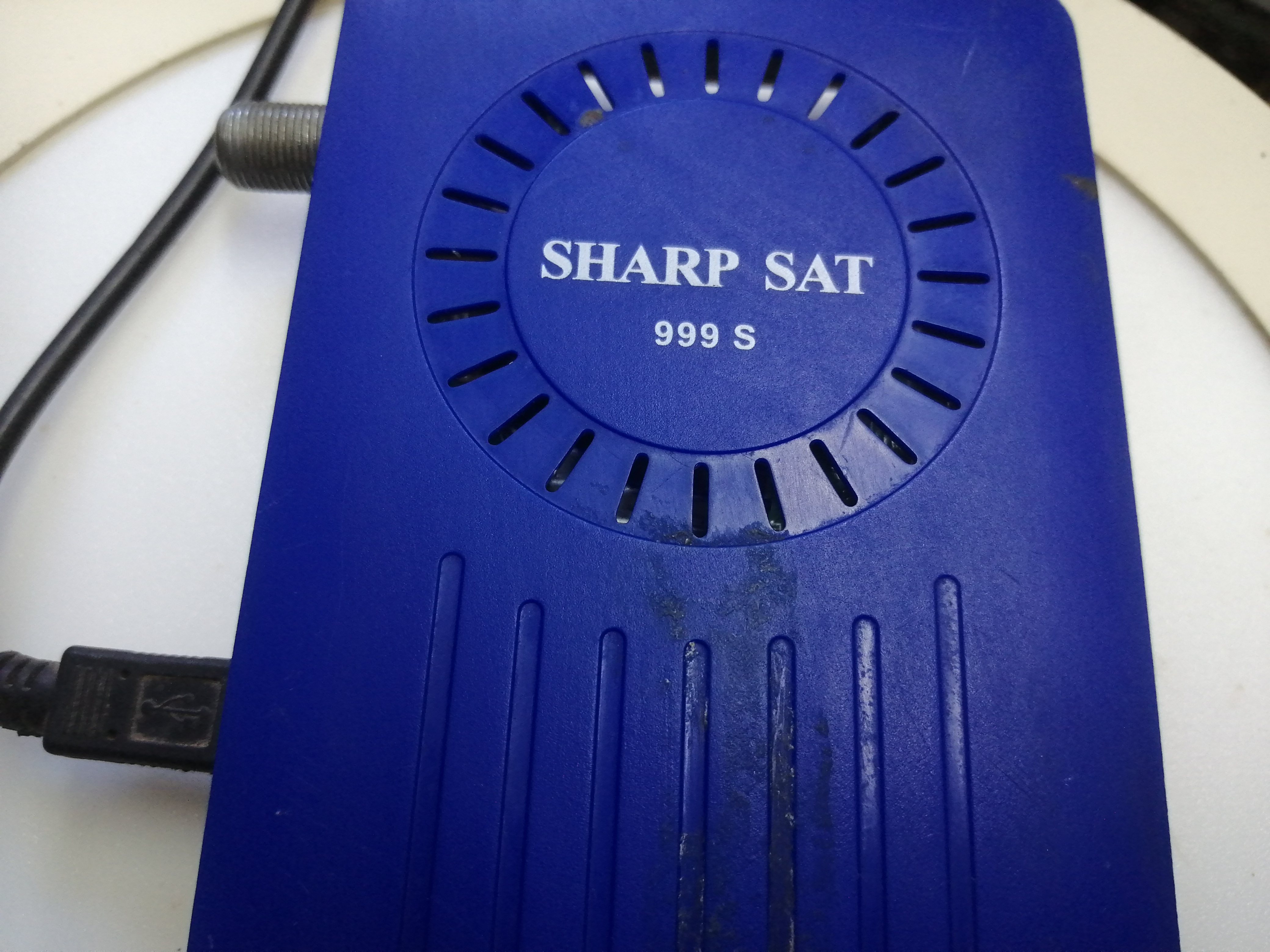 فلاشة SHARP SAT 999 S 4