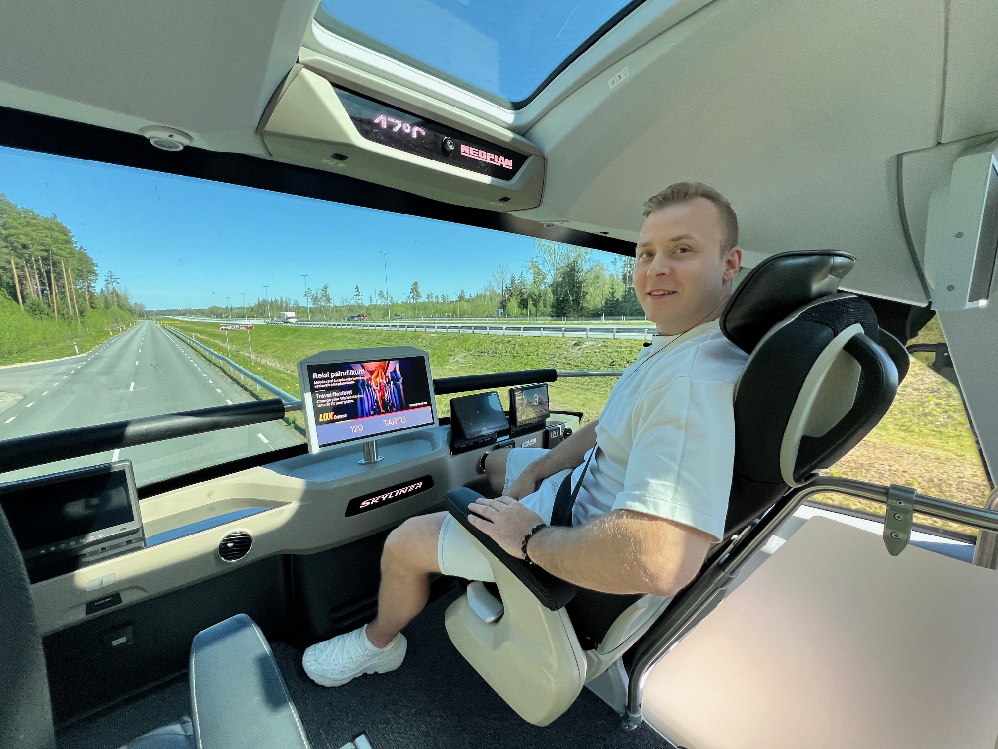 ETE1_luxexpress_1.jpg