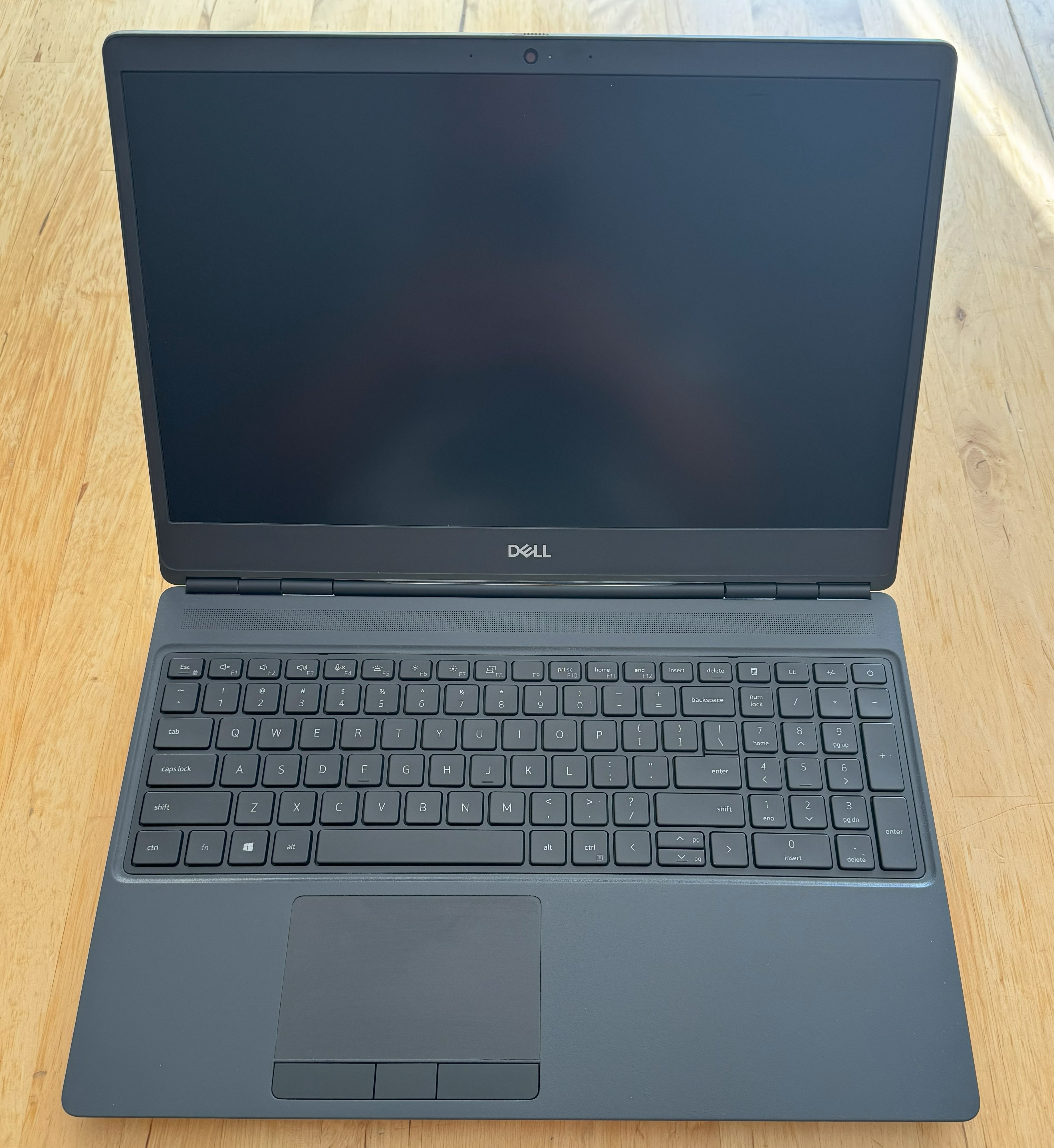 Dell Precision 7550, Xeon W-10885M, 32GB DDR4, 1TB SSD, 15.6" FHD, Quadro RTX3000 6GB