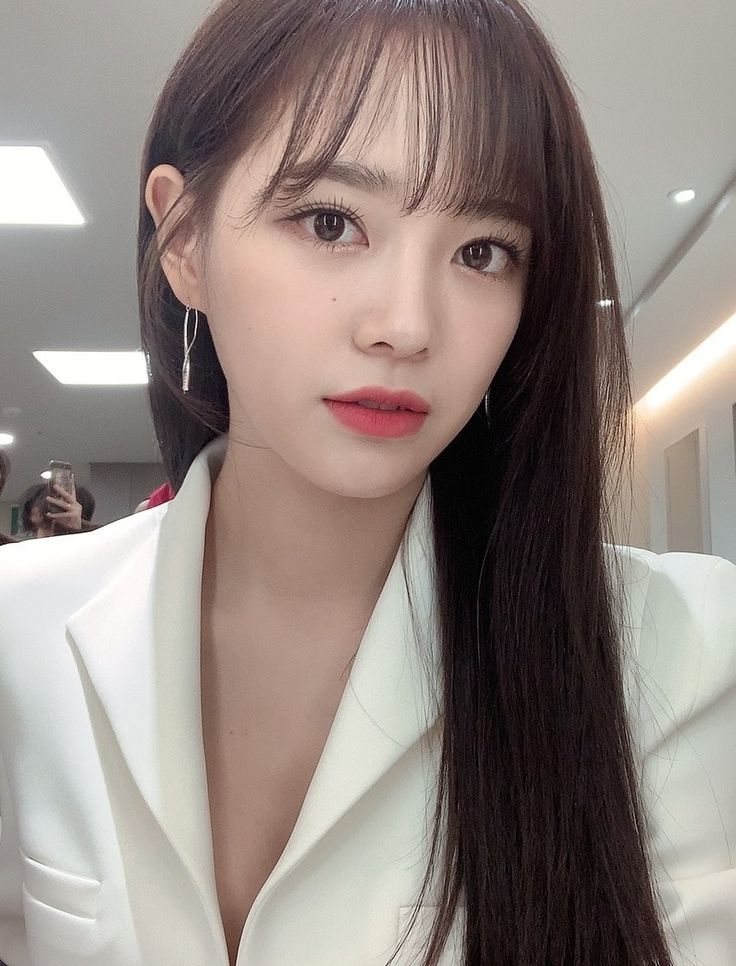 Kim_Se_Jeong.jpeg