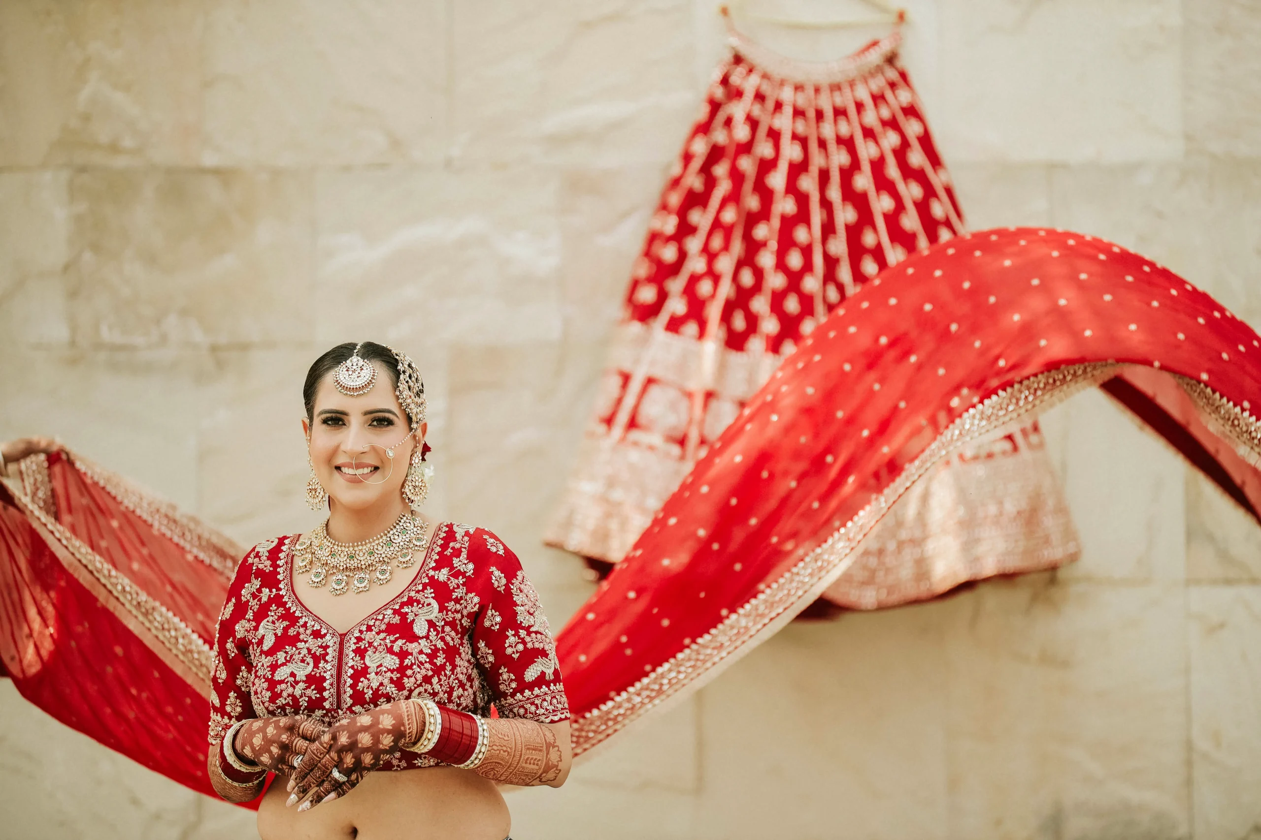 Candid vs Traditional Wedding Photography – Which is Better?
