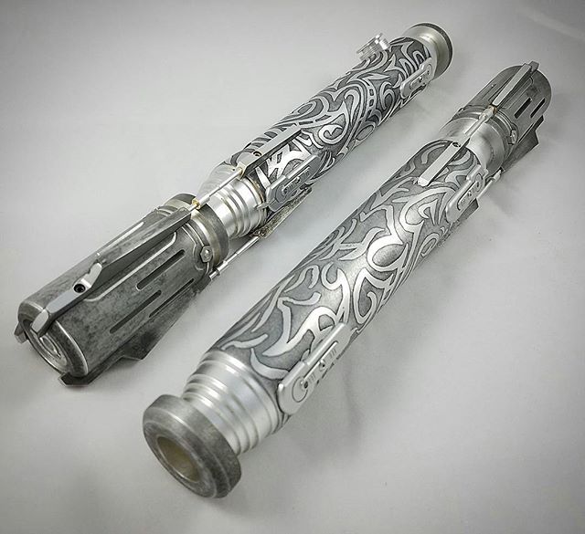 Ar_ekksLightsaber.jpg