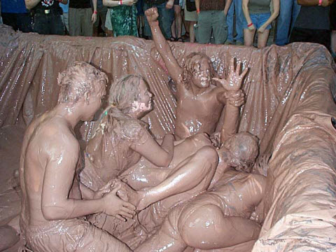 mud_wrestling.jpg