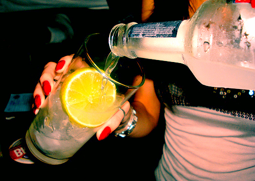 alcohol-drink-drunk-lemon-madamelulu-party-Favim.com-100345.jpg