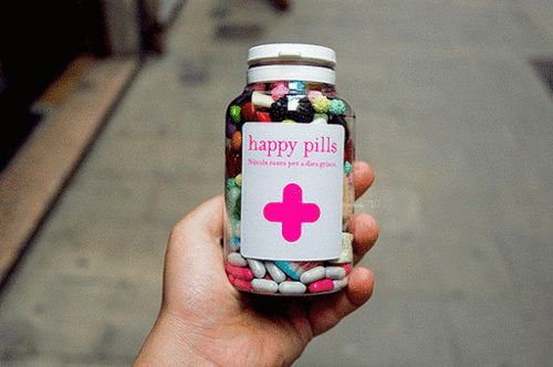 candy-colourful-colours-cute-fun-happy-pills-Favim.com-108655.jpg