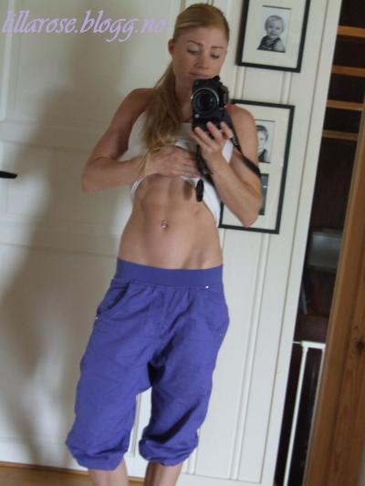 Chick_Abs__114_.jpg