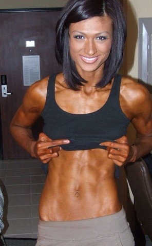 Chick_Abs__321_.jpg