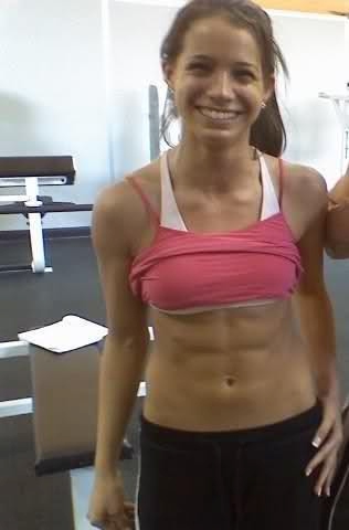 Chick_Abs__970_.jpg