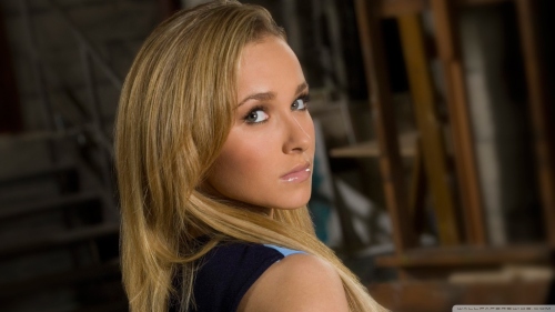 hayden_panettiere_60-wallpaper-1920x1080.jpg