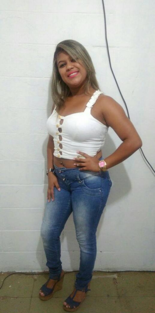 QTSANDS_-_PORNOGRAPHY_NUDES_ALINE_MOREIRA_02.jpg