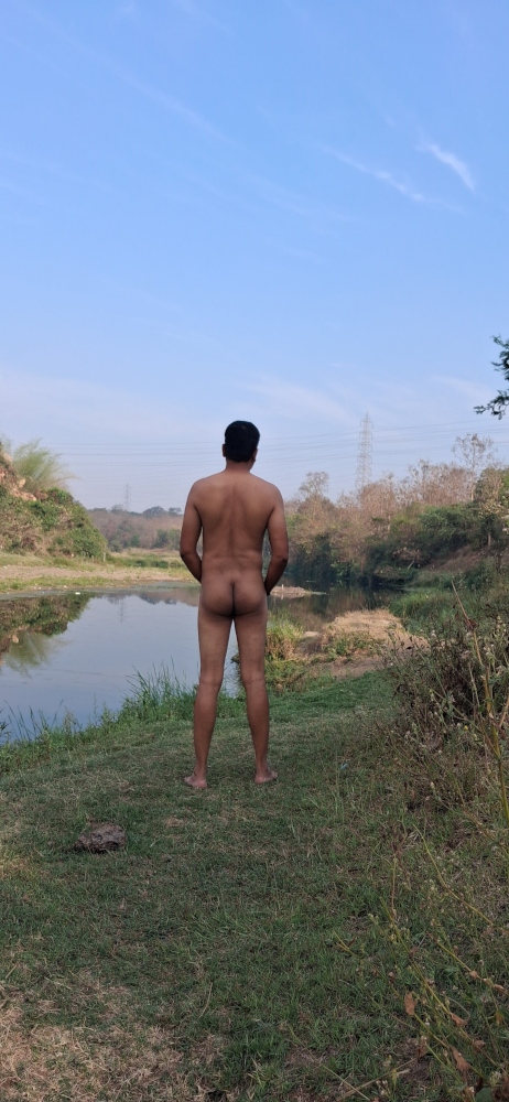arjun_indian_desi_gandu_gay_exhibitionist.jpg