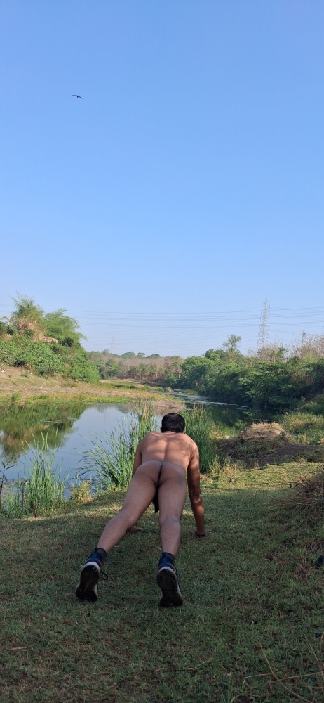 arjun_gay_gandu.jpg