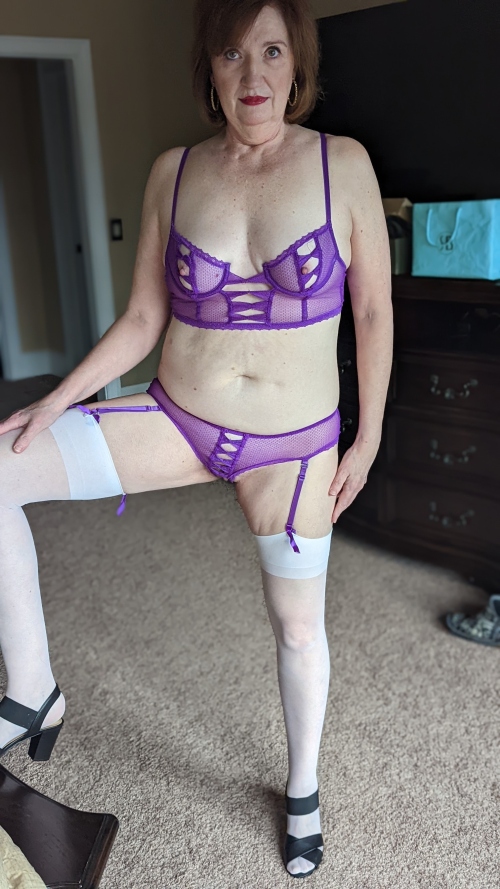 cfwives.com_211772_f1766d71805f.jpg