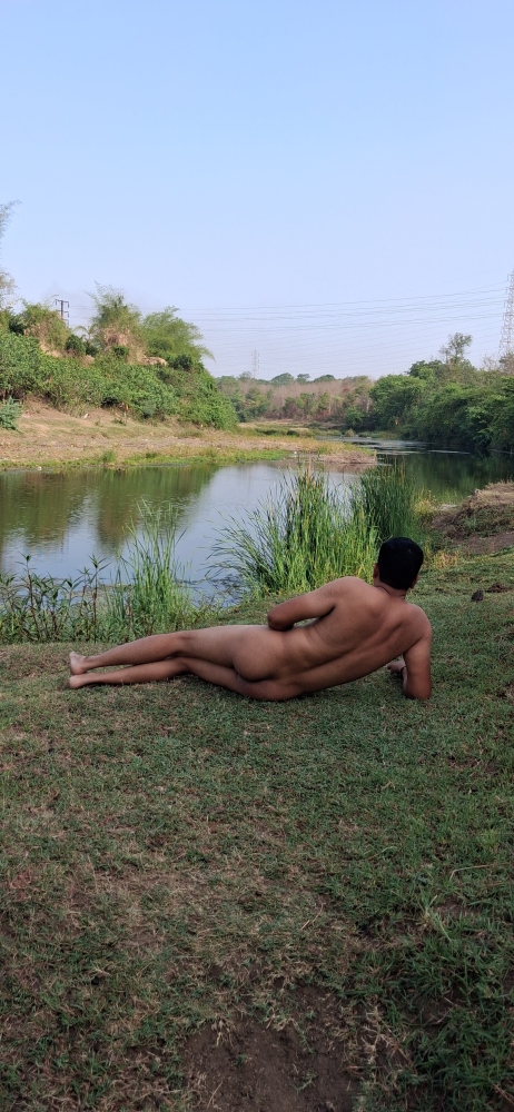 arjun_indian_gay_1.jpg