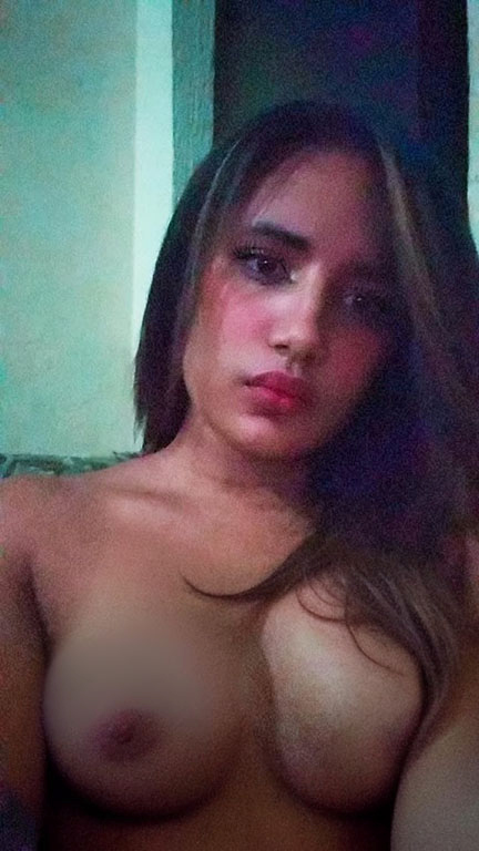 Amateurs_Bobs_Nudes_111.jpg