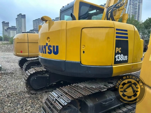 Komatsu-PC138US-3.jpg