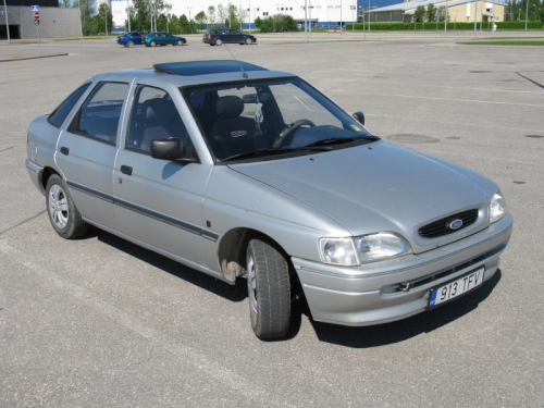 Ford_essu_001.jpg