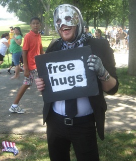 free_hugs.jpg