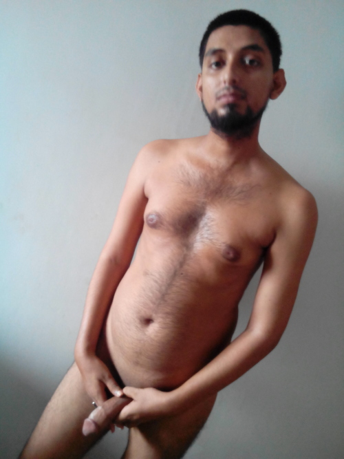 pakistani_punjabi_boy_asif_arain_gay_naked_cock.jpg
